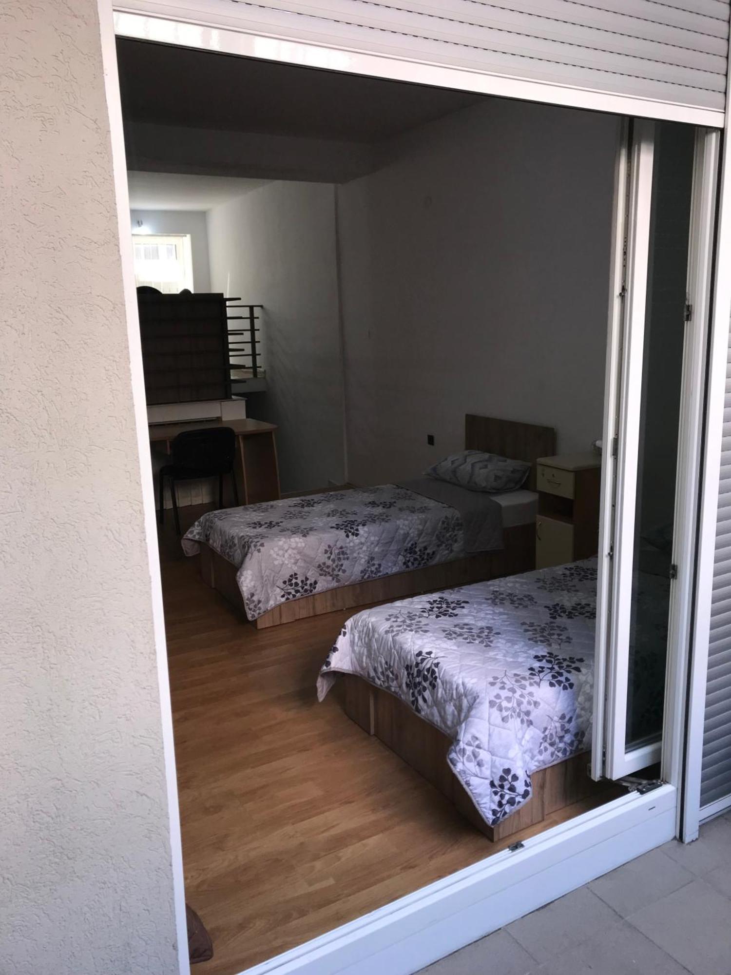 Sweet Basement Suteren Apartments Parking 5 Euro スコピエ エクステリア 写真